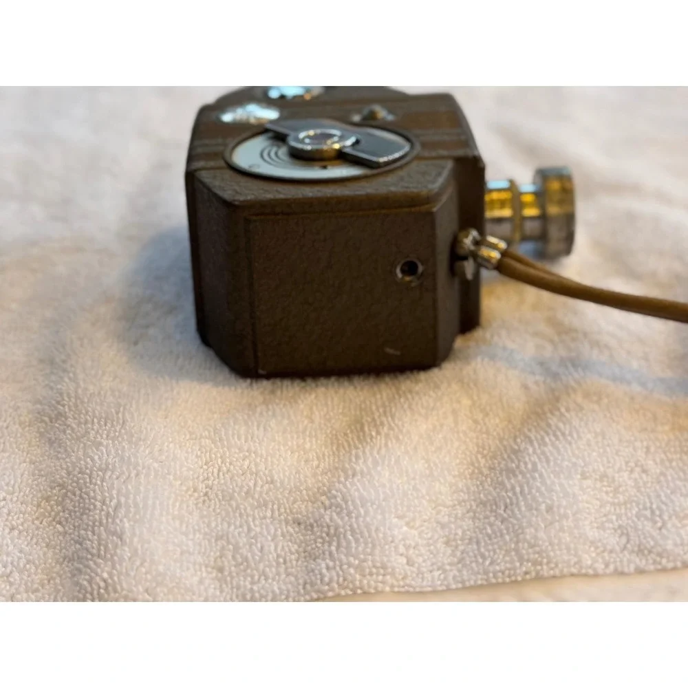 Revere Ranger Eight Model 81 Movie Camera Vintage Film‎ Camera Collectible